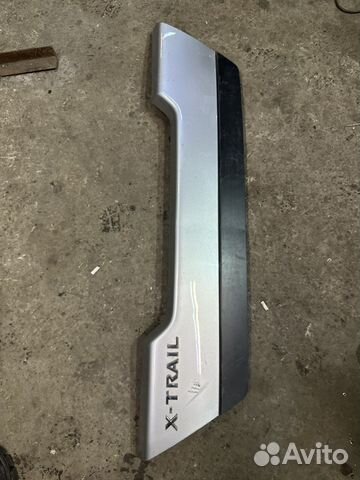 Накладка двери багажника nissan x-trail t31