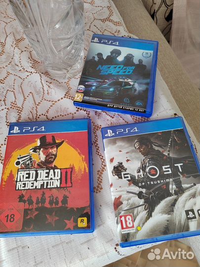 Sony PlayStation 4