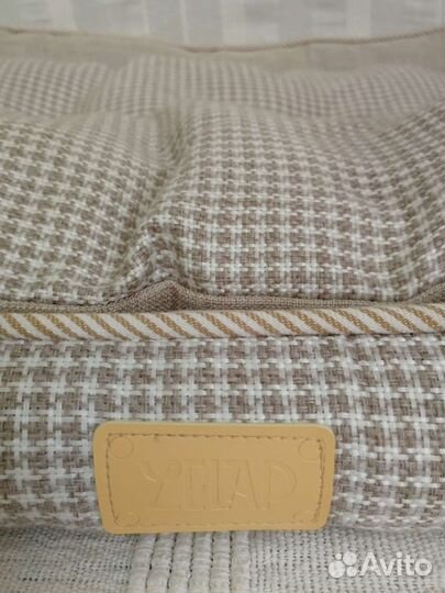 Лежанка для кошек бу