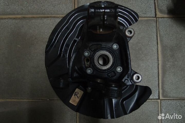 Кулак R Опора поворотная bmw x3 F25 бмв x4 F26