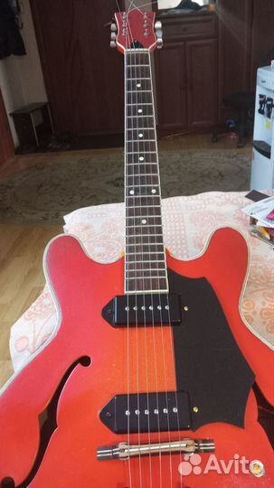 Электрогитара