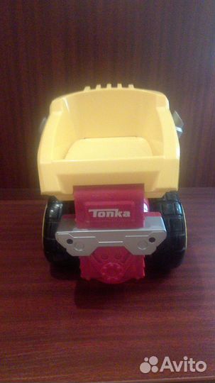 Самосвал весёлый Чак от Hasbro