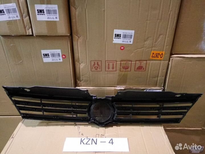 Решетка радиатора Фольксваген Джетта