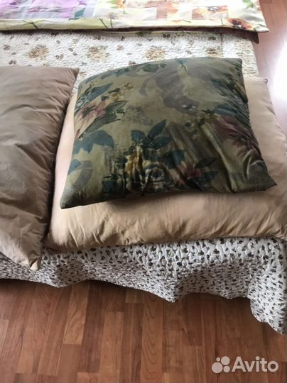 Подушки перьевые и пухлаые бу