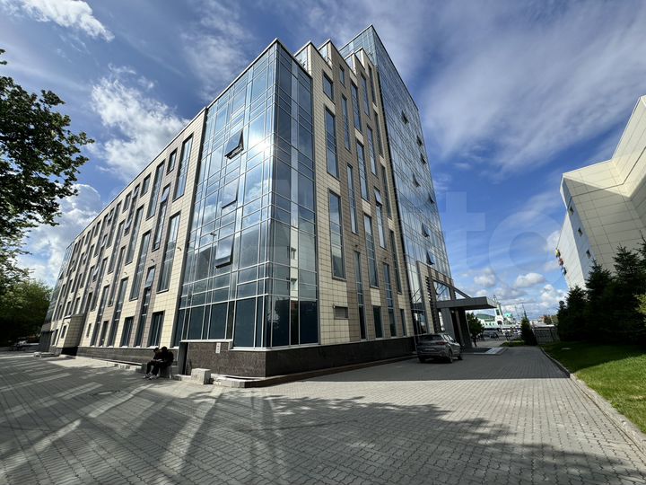 Статусный офис в Бизнес центре класса А, 900 м²