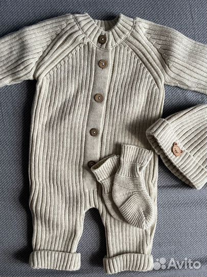 Вязанный комплект для малыша 0-3 мес