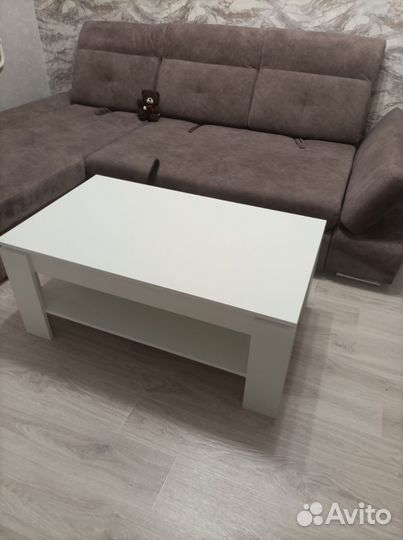 Журнальный столик