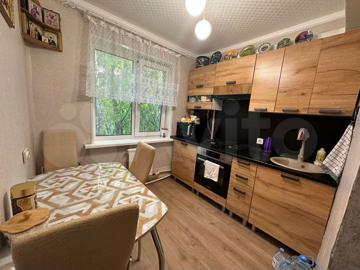 2-к. квартира, 46 м², 5/5 эт.