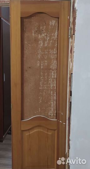 Двери межкомнатные из массива