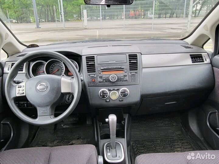 Nissan Tiida 1.6 AT, 2011, 180 000 км