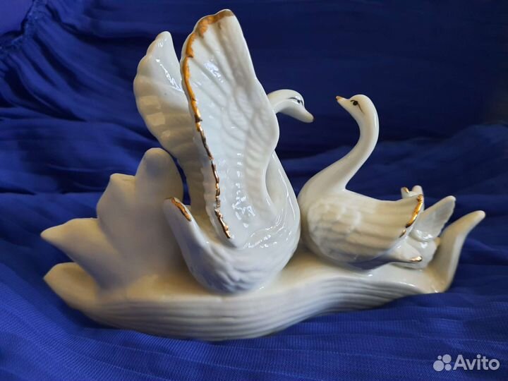 Статуэтка керамика подарок лебедь