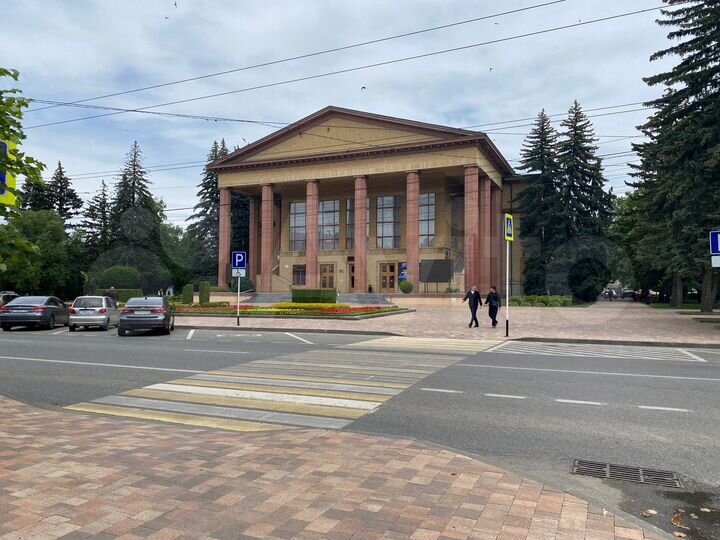 2-к. квартира, 39 м², 4/4 эт.