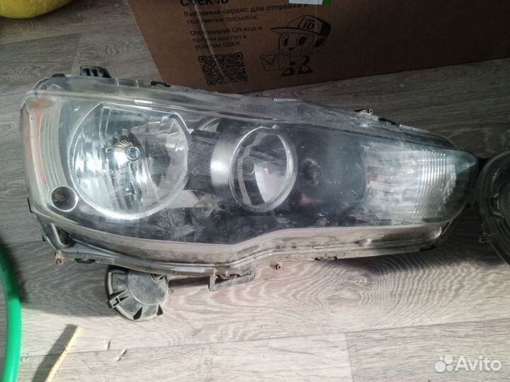 Фары Митсубиси Лансер 10