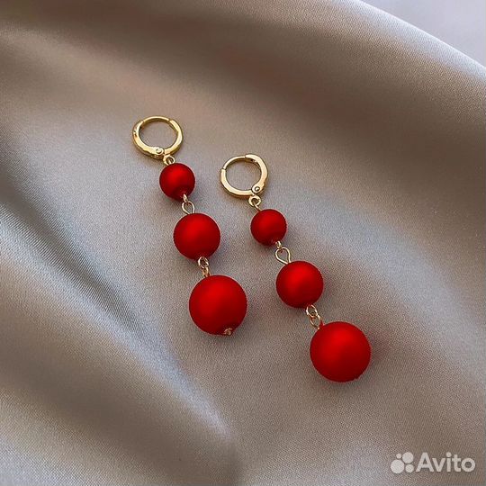 Серьги выбор. Новые, красивые