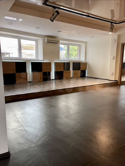 Коммерческое помещение 151 м²