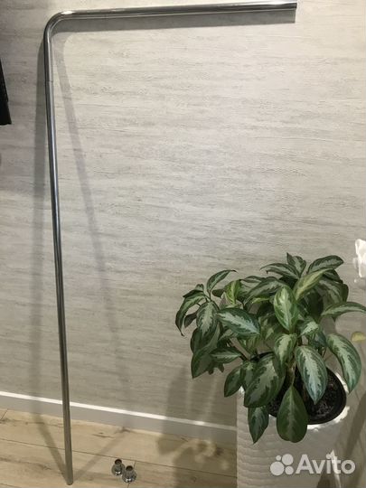 Карниз для ванной угловой б/у