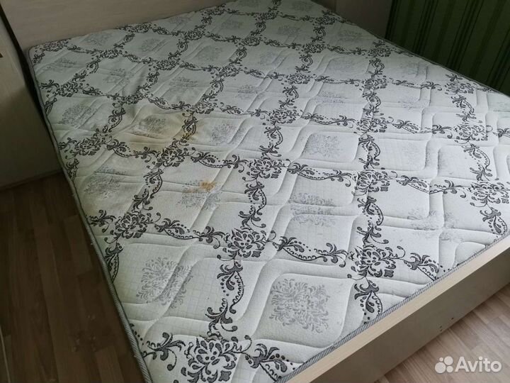 Профессиональная химчистка мягкой мебели на дому