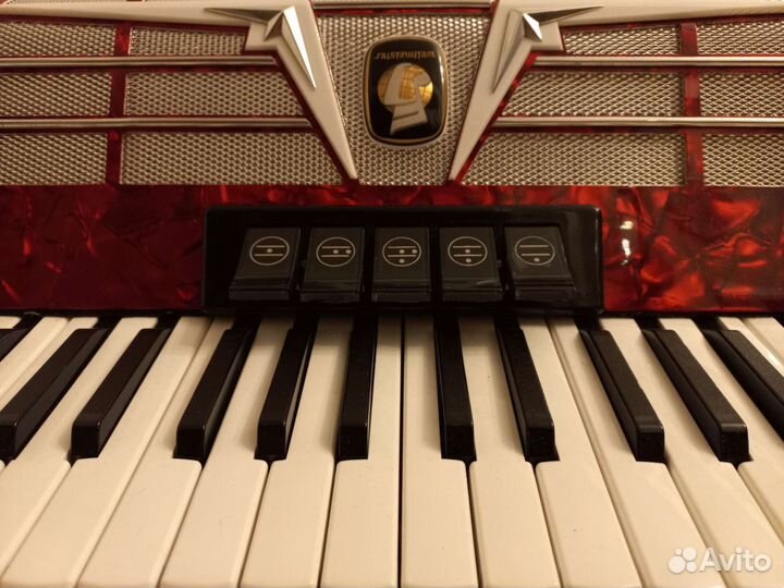 Аккордеон weltmeister amigo