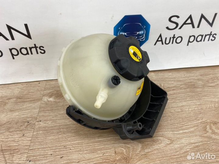 Расширительный бачок Bmw 3 F30 N20B20 2012