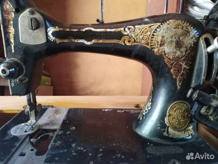 Швейная машина Singer