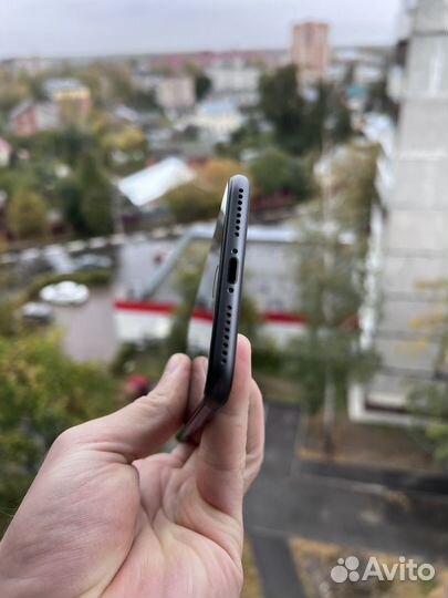 iPhone 8 Plus, 64 ГБ