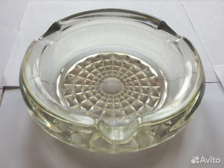 Пепельница стеклянная