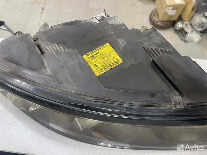 Фара и левая volvo s40 v50