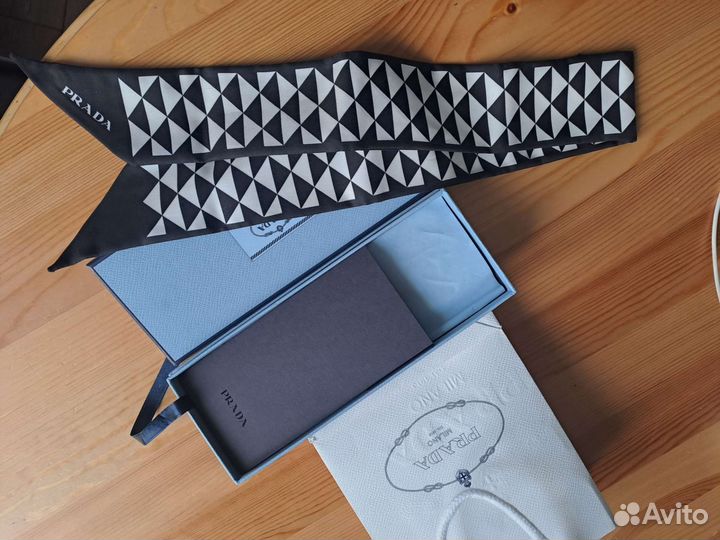 Шарф prada