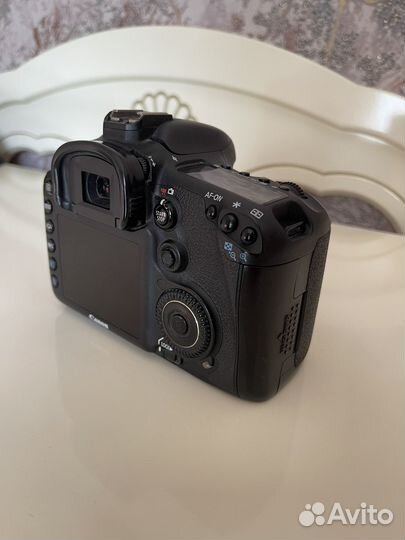 Фотоаппарат canon7d