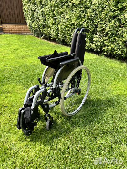 Кресло коляска для инвалидов