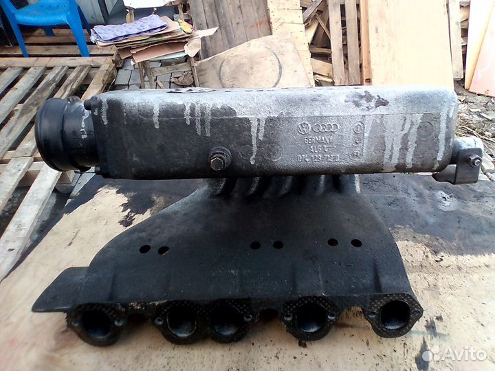 Впускной коллектор Volkswagen Transporter Т4