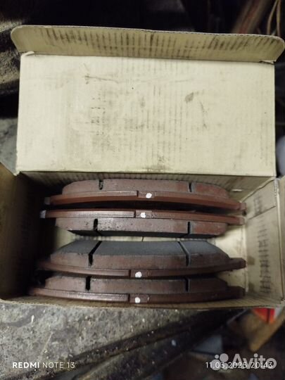 Колодки тормозные Mitsubishi L200 MN102622 R16