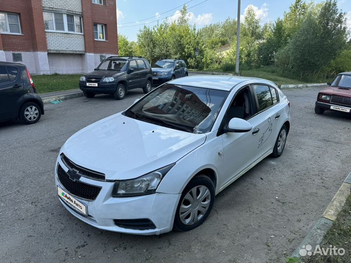 Chevrolet Cruze 1.6 МТ, 2012, 271 000 км