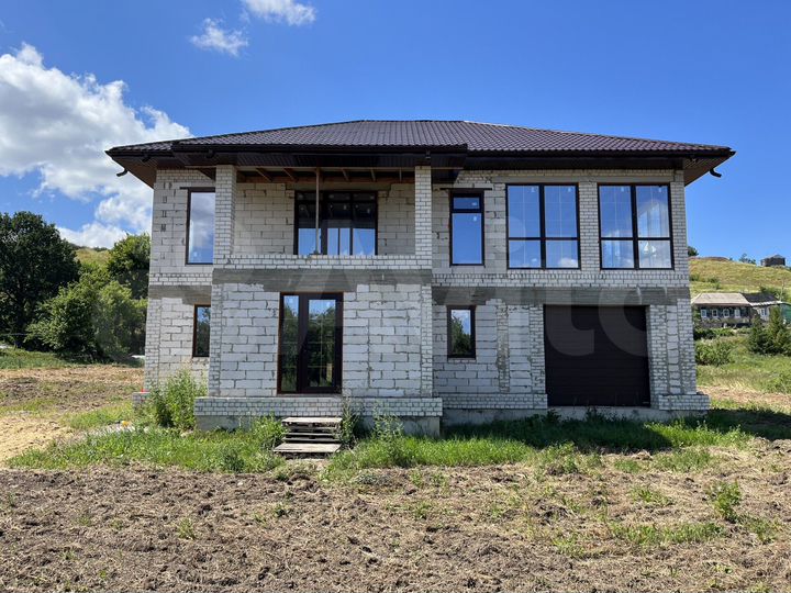 Дом 315,3 м² на участке 14 сот.