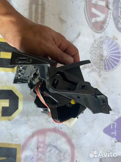 Задний прикуриватель на Ауди а8 д4 пепельница