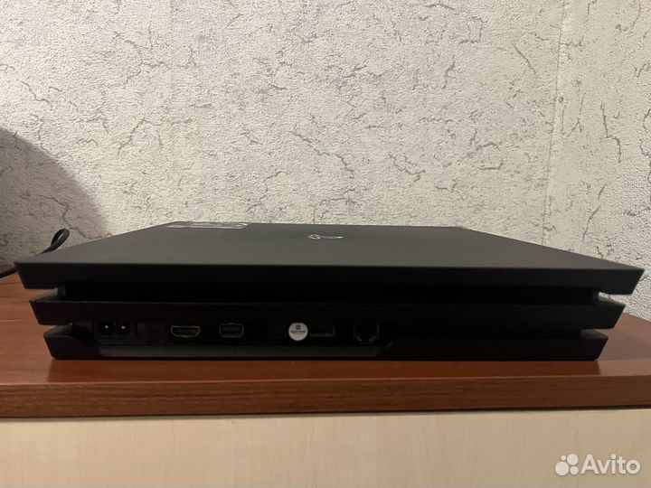 Sony PlayStation 4 ps4 Pro 1tb