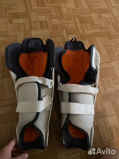 Щитки хоккейные 14 размер