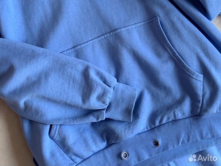 Женский спортивный костюм на резинке и завязках