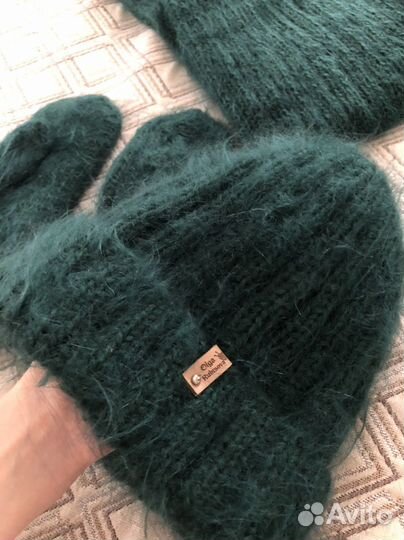 Вязаный комплект зимний из мохера (шапка,шарф)
