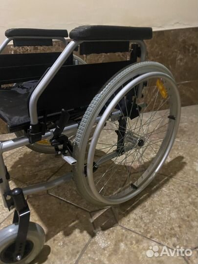 Инвалидная коляска новая