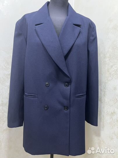 Пиджаки и жакеты женские