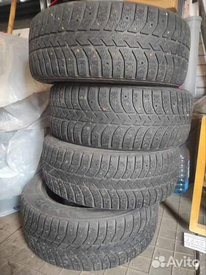 Bridgestone Ice Cruiser 7000 205/55 R16