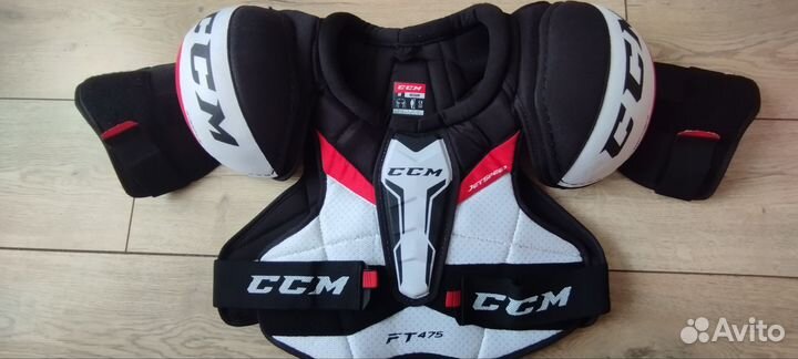 Нагрудник хоккейный ccm