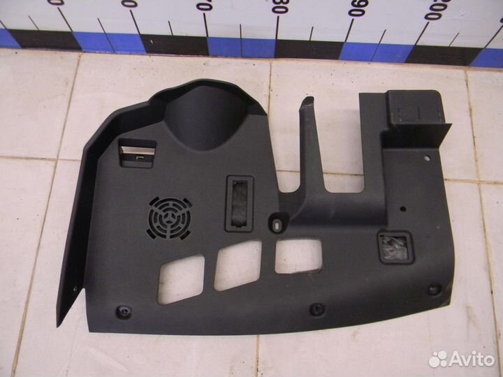 Накладка (кузов внутри) 1-серия E87/E81 2004