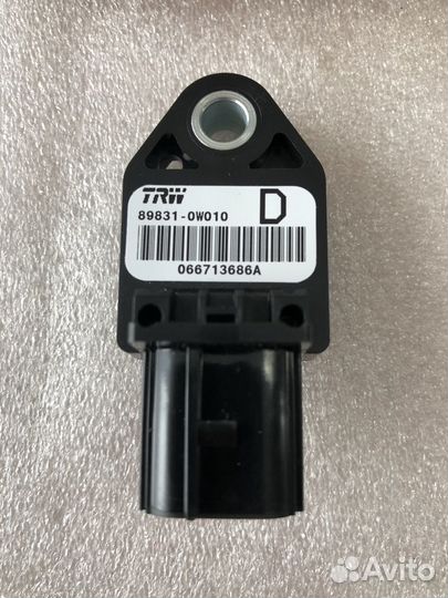 Датчик удара toyota Corolla Verso AUR10 898310W010