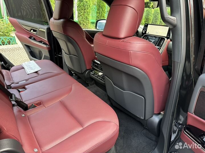 Lexus LX 3.5 AT, 2023, 302 км