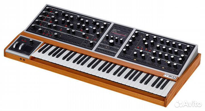 Moog One Polyphonic Synthesizer 16 ожидается
