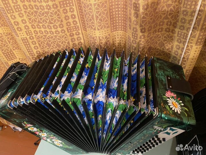 Новая гармонь Тульская 301 м Зелёный перламутр