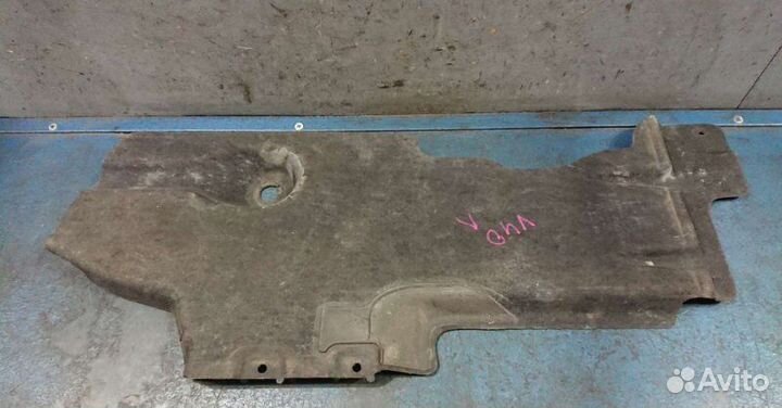 Защита днища задняя левая Volvo V40 MV