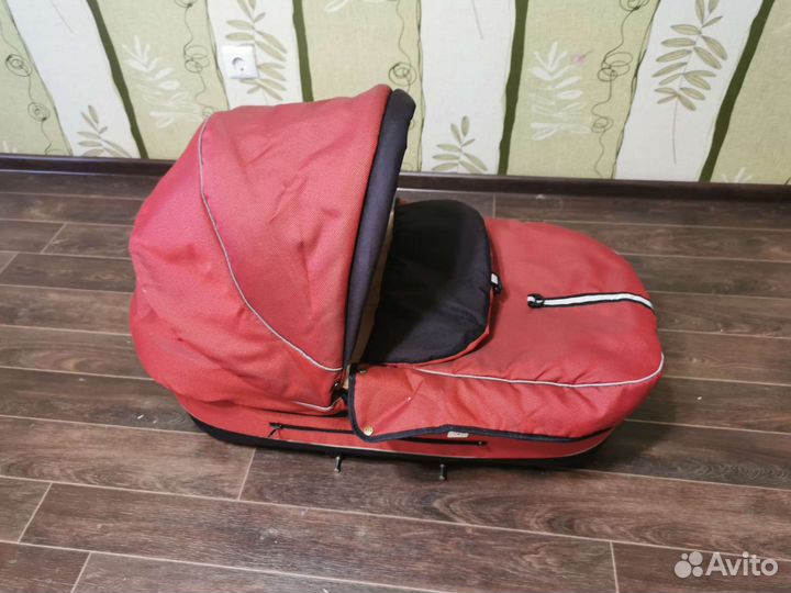 Люлька Little Trek красная